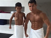 I Ronaldo má svého syna za peníze. Neznámá ena si pivydlala balík tím, e mu...