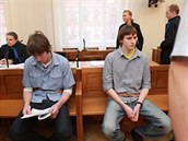 Jakub Doleal (vlevo) pomáhal Michaelu Kisiovovi (vpravo) s vradou 15leté...