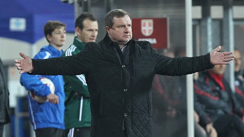 Pavel Vrba byl po duelu v Polsku rozzlobený na obrannou hru mustva,