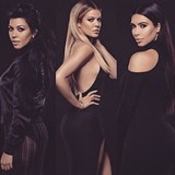 Sestersk trio Kourtney, Khloe a Kim Kardashianovy.