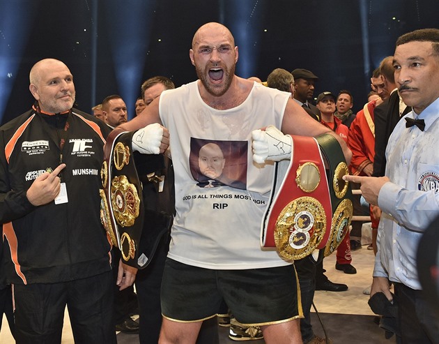 Tyson Fury s pásem ampiona.