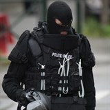 Policejní komando z razií v Bruselu.