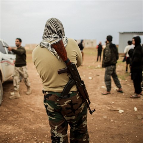 V syrském městě Rakka probíhají nejtvrdší boje mezi tzv. Islámským státem a...