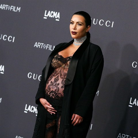 Kim Kardashian se boj o zdrav svho dtte.