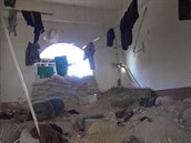 V domech, kam ústily tunely nechali prchající teroristé i povené prádlo.