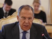 Ruský ministr zahranií Sergej Lavrov se po sestelení ruského letadla nad...