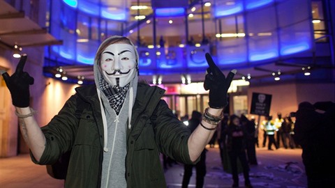 Anonymous chystají demonstrace v Londýn, Paíi a New Yorku.
