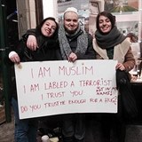 Mlad britsk muslim nesouhlasil s tm, e ho lid oznauj za teroristu. Nyn...