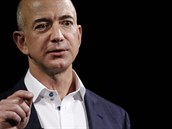Jeff Bezos je éf Amazonu a zárove spolenosti, která pracuje na civilních...