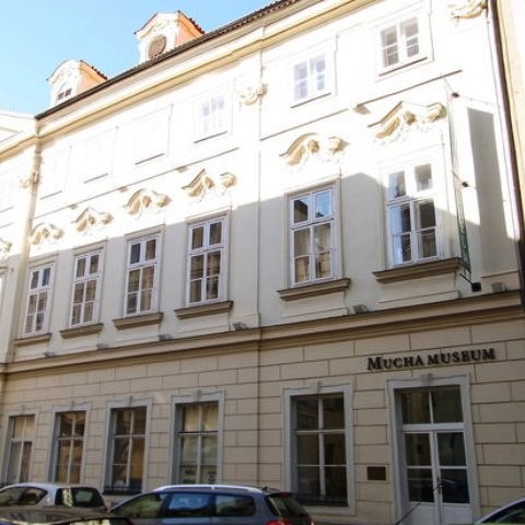 Muchovo muzeum v Praze.