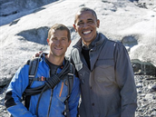 Barack Obama v poadu Beara Gryllse.