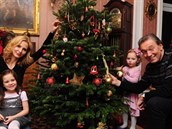 Karel Gott oslavil Vánoce se svou rodinou pedasn ji o víkendu.