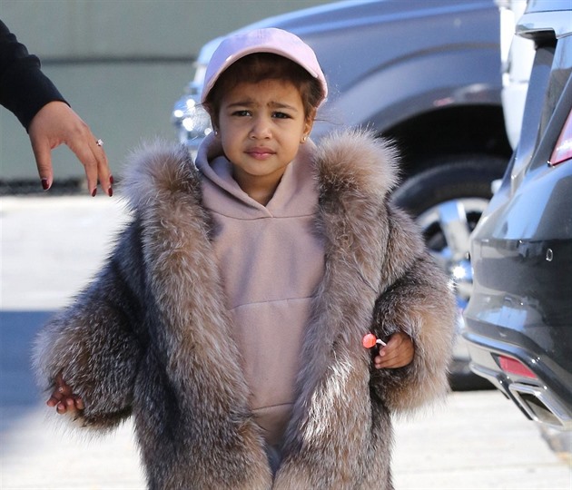 Dcera Kim Kardashian a Kanyeho Westa začala hudební kariéru. Chce být vaše nejlepší kamarádka