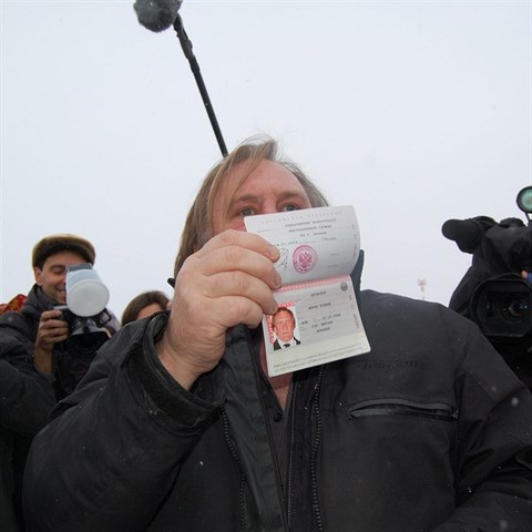 Depardieu pyn pzuje s ruskm pasem.