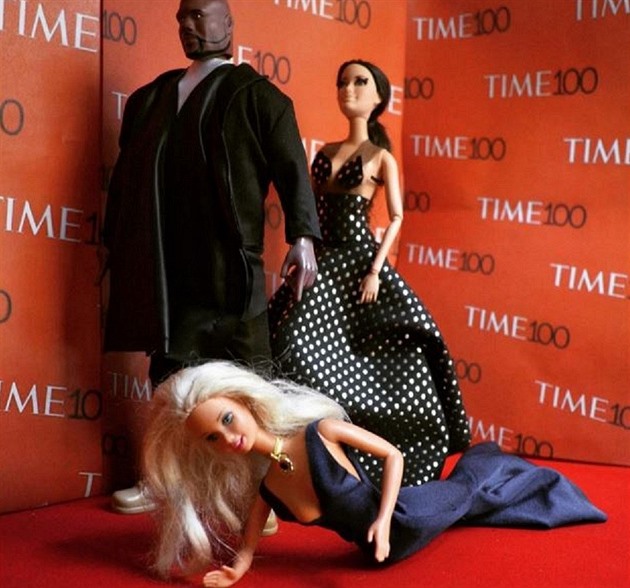 Komika Amy Schumer pad k nohm Kanye Westa a Kim Kardashian.