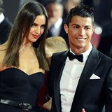 Ronaldo chodil s modelkou Irinou Shayk. Pr to byla jen zstrka.