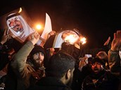 íittí protestující zapalovali portréty len saudské královské rodiny.