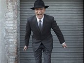 David Bowie na své poslední profesionální fotografii propagující jeho...