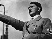 Útoník se stylizoval do podoby nacistického vdce Adolfa Hitlera.