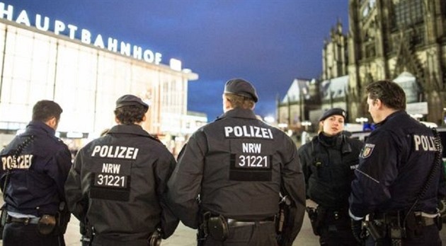 Nmecká policie v Kolín nad Rýnem stále vyetuje silvestrovské sexuální útoky.