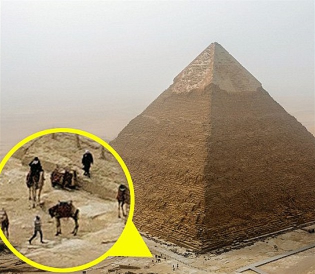 Vstup na pyramidu se nmeckmu mladkovi mohl krut vymstt. Dostat se do...