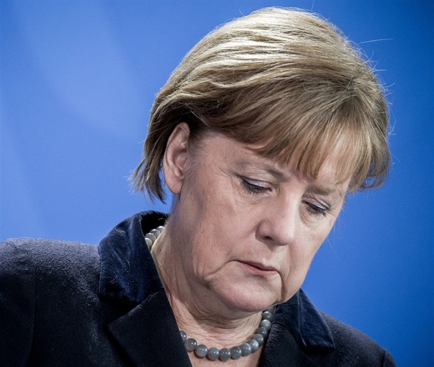 Angela Merkelová je v nelehké situaci.