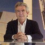 Terry Farrell je pr znm architekt.