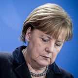 Angela Merkelov je v nelehk situaci.