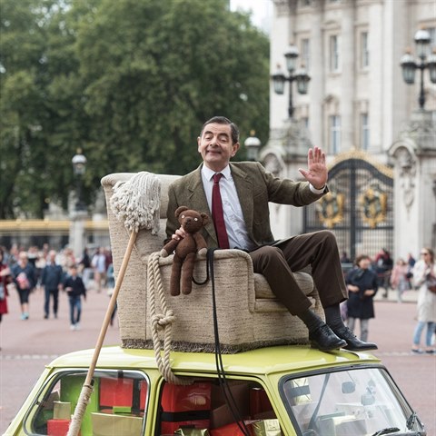 Rowana Atkinson v podob Mr. Beana anglian miluj. Povauj ho za klenot...