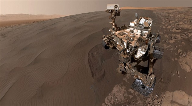 Selfie u nevznikají jen na naí planet. Przkumné vozítko Mars Rover...