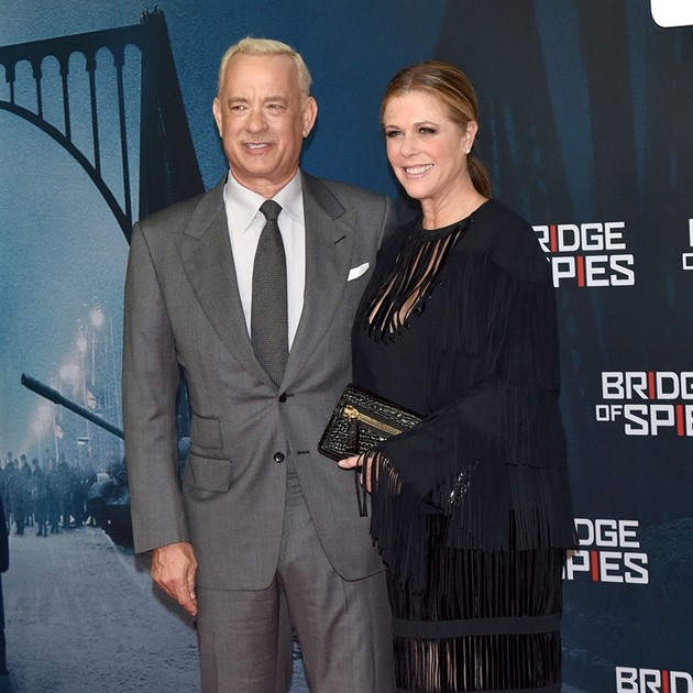Na premiéru filmu Most pión dorazil Tom Hanks v doprovodu manelky.
