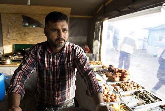 Afghánský uprchlík Mohammed Safi pracuje jako éfkucha v nechvaln proslulém...