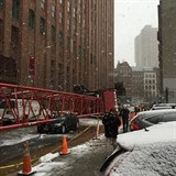 V centru New Yorku se na ulici ztil ob jeb.