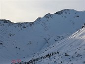 Tyrolská lavinová sluba vyfotila dv skupiny eských skialpinist.
