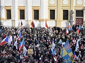 Tisíce píznivc Bloku proti islámu na Hradanech.