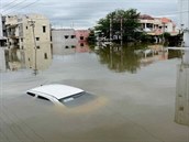 Draená auta se stala obtmi loských povodní.