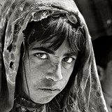 Mah-Bibi, Afghánistán, 2001: „Jmenuji se Mah-Bibi a nevím, kolik mi je - lidé...