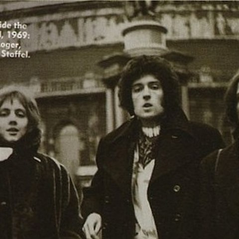 Ped Queen hrl Brian May v kapele Smile spolu s bubenkem Queen Rogerem...