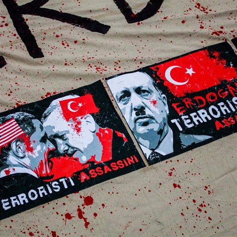 Tureck prezident Erdogan nen ve svt zrovna moc oblben. V jnu se proti...