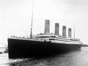 Titanic vyplul v dubnu 1912. Hned první plavba mu vak byla osudná.