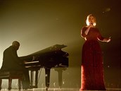 Pvecké vystoupení Adele za doprovodu piana na cenách GRAMMY naruila technická...