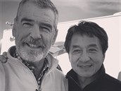 V novém snímku cizinec se Brosnan objeví po boku Jackieho Chana.