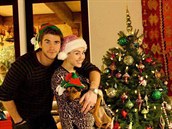 K svatb mlo dojít bhem vánoních svátk, kdy Miley navtívila Liama v jeho...