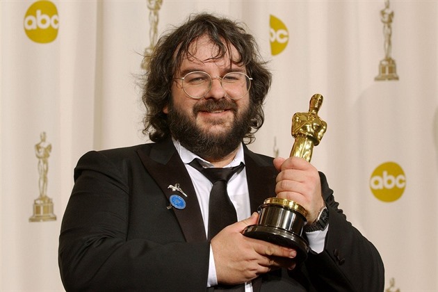 Peter Jackson a jeho Pán prsten si vyslouil v roce 2004 celkem 11 Oscar!
