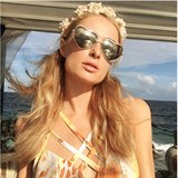 Paris Hilton si uv dovolenou v rji a svm fanoukm se denn chlub fotkami...