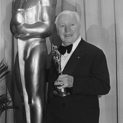 Charlie Chaplin na Oscarech v roce 1972.