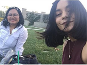 Vanessa se na sociální síti podlila o snímek z pikniku, který s maminku...