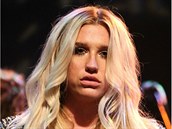 K údajnému znásiln�ní zp�va�ky Keshy se u� vyjád�il i jeho hlavní aktér Dr....