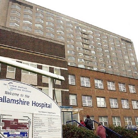Nemocnice Royal Hallamshire Hospital nyn pezkoumv, zda je kritika muslim...