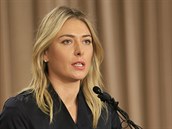 Dopovala jsem, p�iznala Maria �arapovová na mimo�ádné tiskové konferenci v Los...